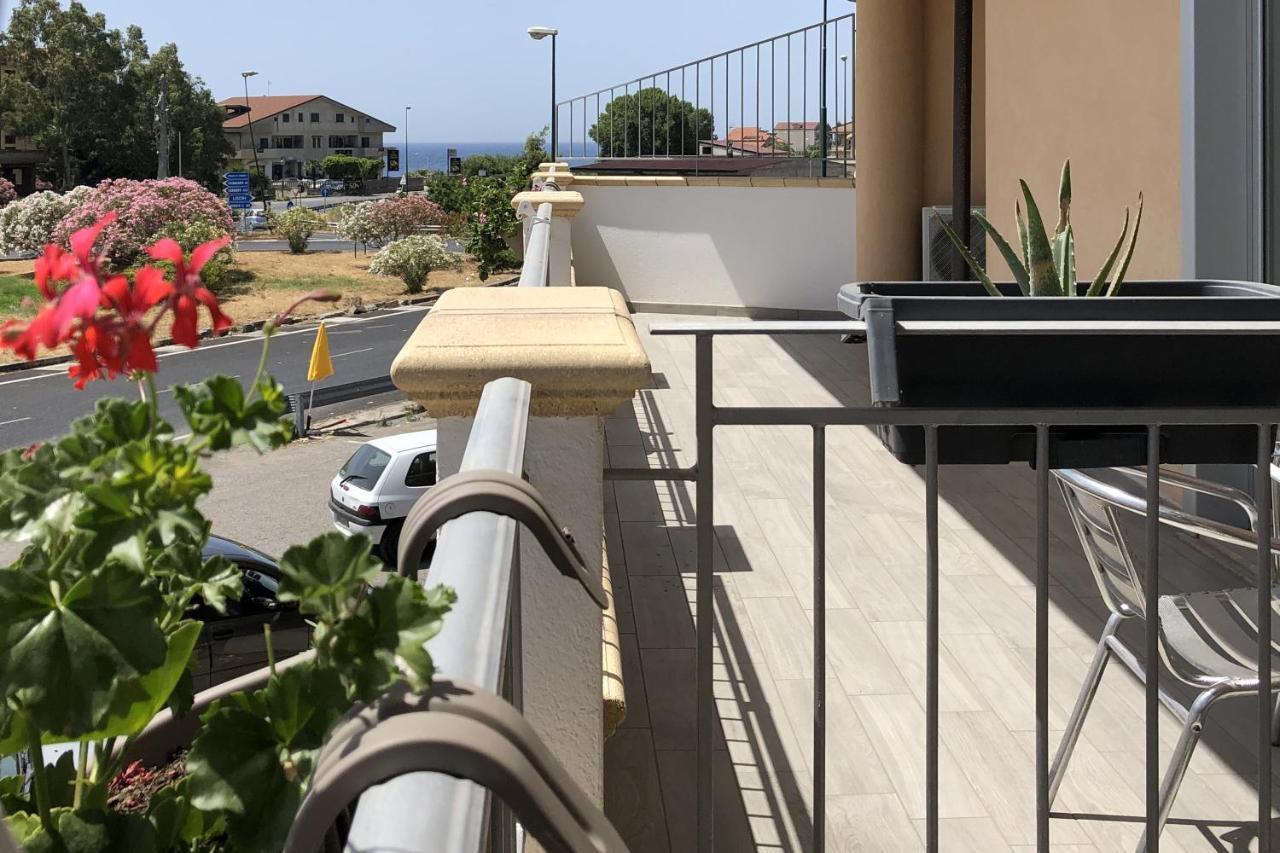 مارينا دي جيويسا يونيكا Accomodati B&B المظهر الخارجي الصورة
