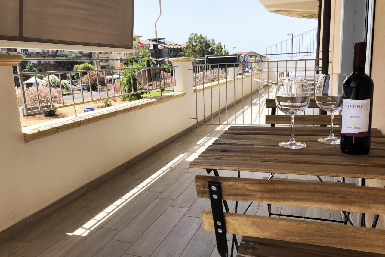 مارينا دي جيويسا يونيكا Accomodati B&B المظهر الخارجي الصورة
