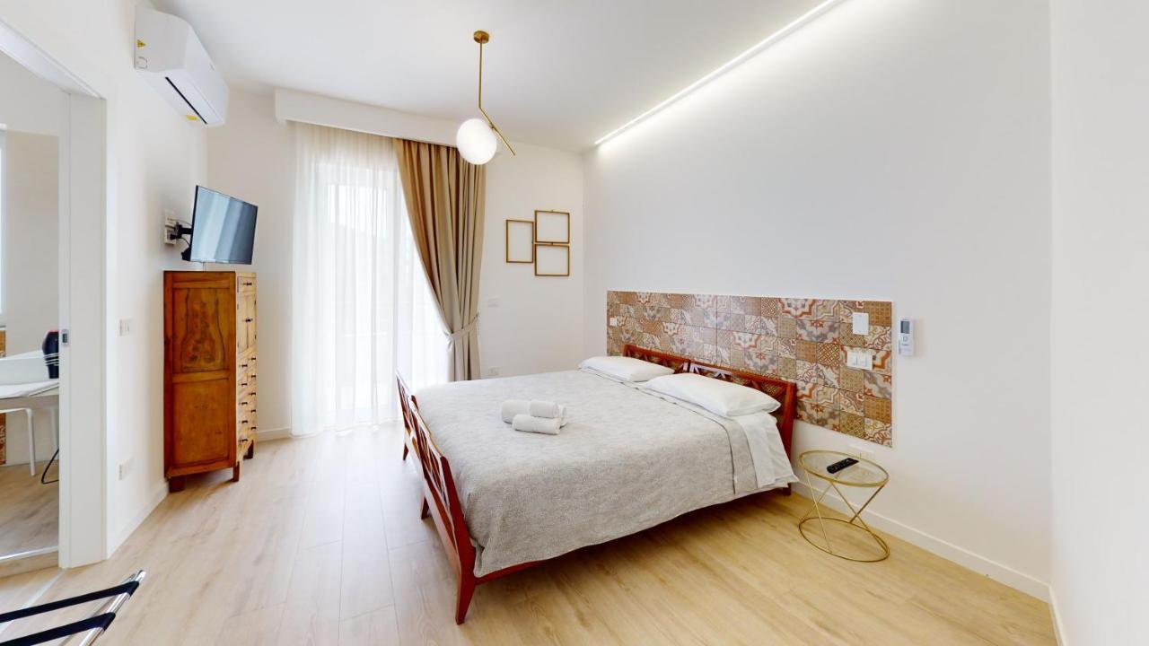 مارينا دي جيويسا يونيكا Accomodati B&B المظهر الخارجي الصورة