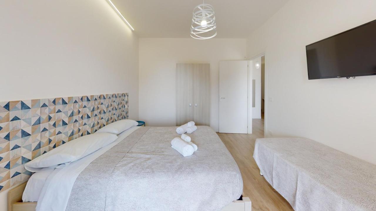 مارينا دي جيويسا يونيكا Accomodati B&B المظهر الخارجي الصورة