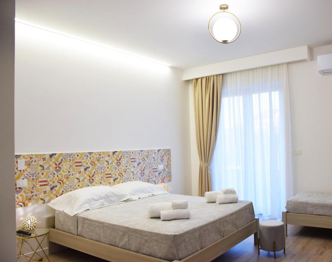 مارينا دي جيويسا يونيكا Accomodati B&B المظهر الخارجي الصورة
